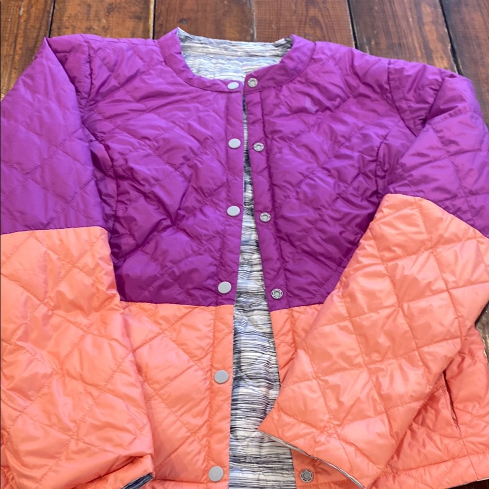 Women’s reversible jacket, size M